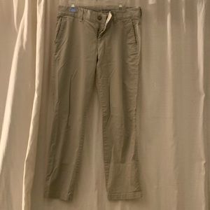 GAP- Cropped Girlfriend khakis